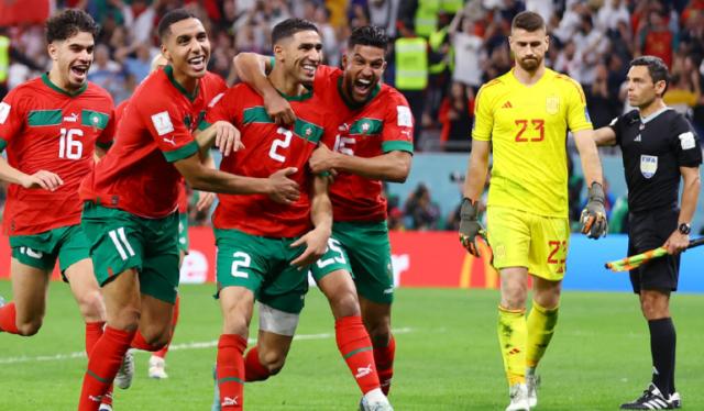 Hakimi-anoto-el-penalti-mas-importante-en-la-historia-de-Marruecos-770x450.png